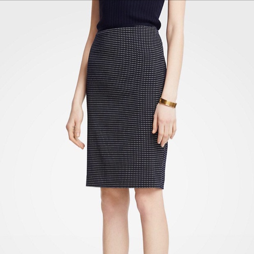 🆕 NWT Ann Taylor Geo Check Pencil Skirt - Picture 2 of 3